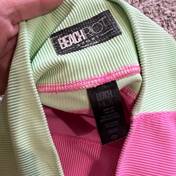 Beach Riot shorts - Picture 3 of 4